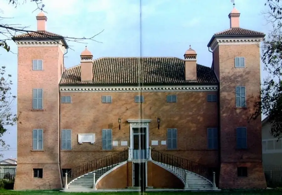VILLA GIGLIOLI – EX MUNICIPIO DI FICAROLO (RO)